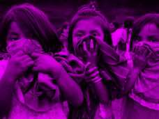 niñas zapatistas foto por Raúl Ortega