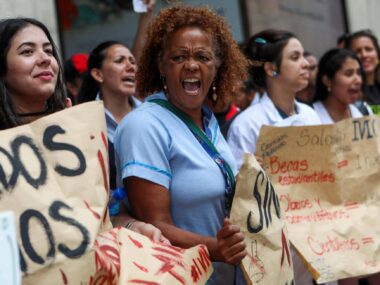 Protesta de trabajadores del Instituto Venezolano de Investigaciones Científicas