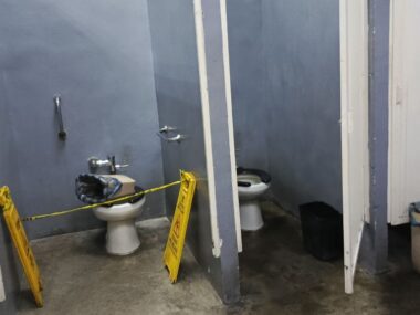 Baño terminal de la Bandera en Caracas